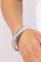 Load image into Gallery viewer, Rippling Reunion - Silver Bracelet
