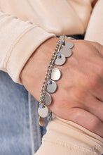 Load image into Gallery viewer, Dreamy Discs - Blue Bead Bracelet
