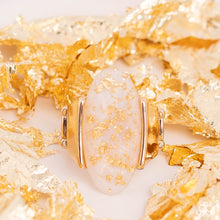Load image into Gallery viewer, Shimmery Sovereign - White (Gold Fleck) Ring
