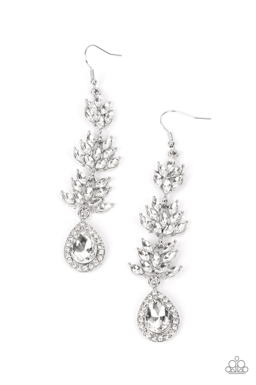 Water Lily Whimsy - White (Rhinestone)Earring